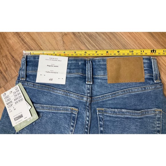 NWT Women's H&M Denim Shorts Regular Waist Size 2 - Picture 4 of 13